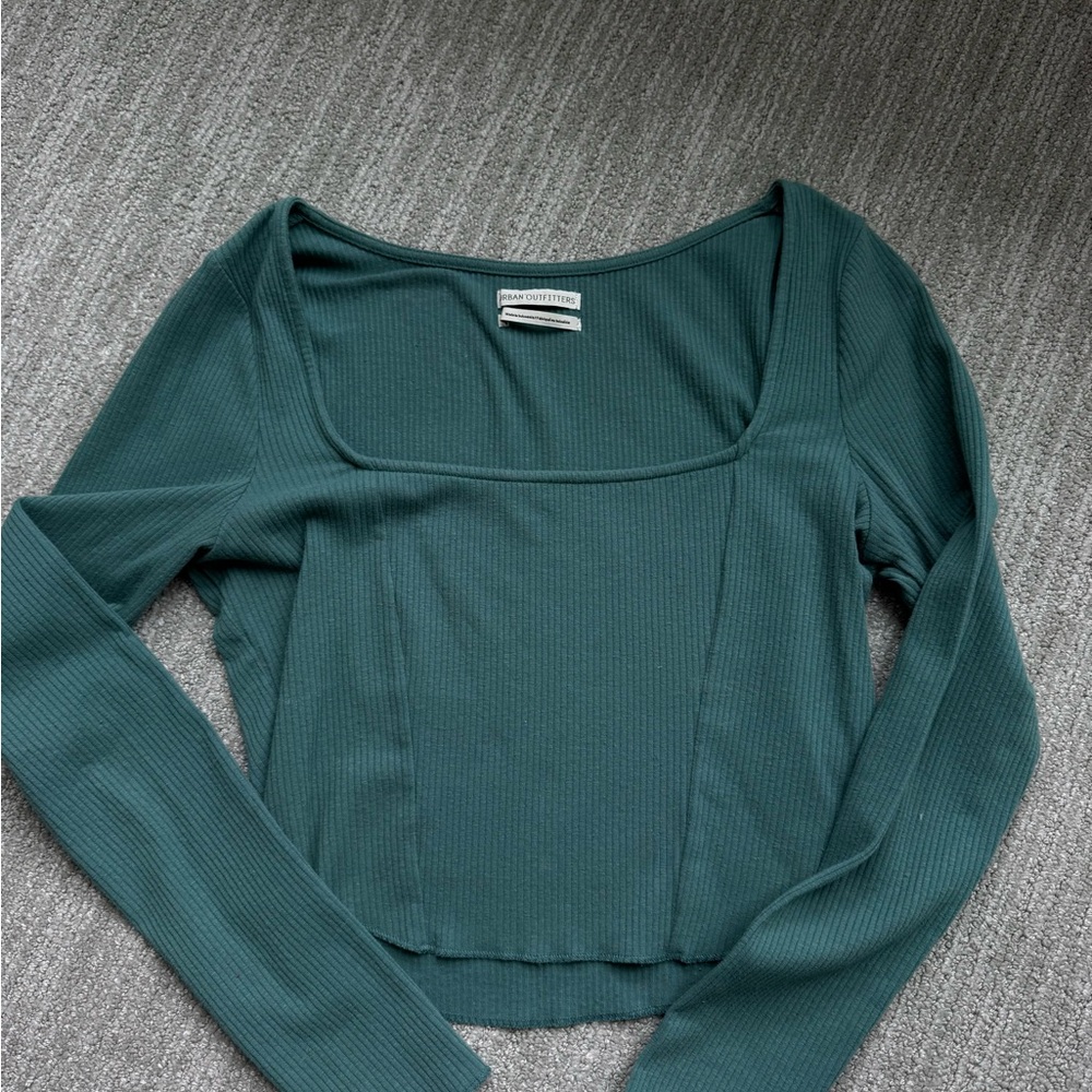 Green Long Sleeve Crop Top